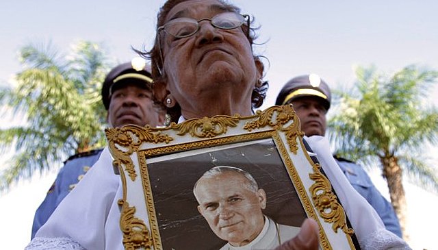 Muere el papa Juan Pablo II
