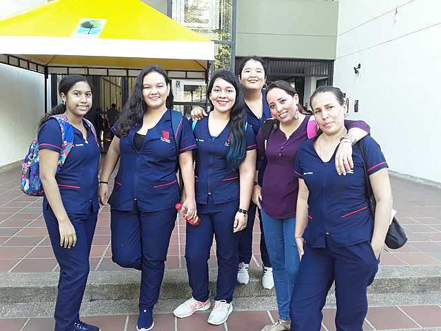 Entrada a la torre 3 (8:35 a.m.)