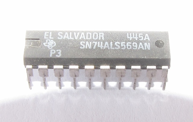 Se crean los primeros circuitos integrados.