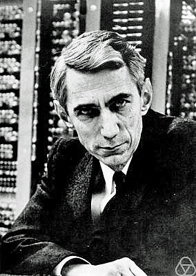 Claude Shannon décrit la communication entre machines