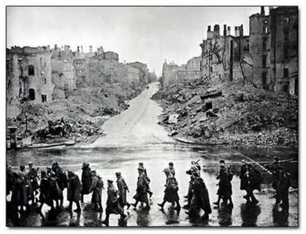 Soviet Troops Liberate Kiev