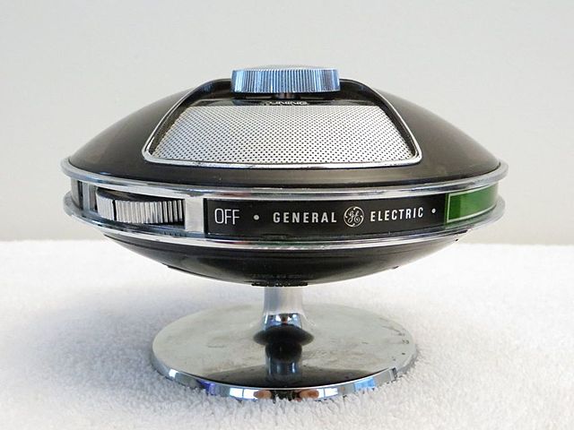 Transistor radio during the space age of radio