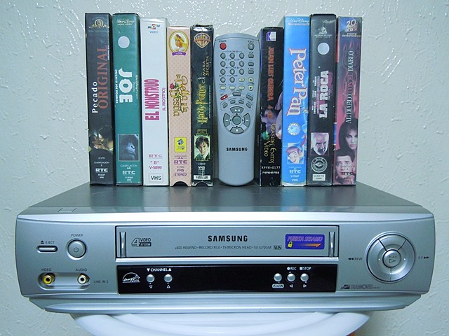 Películas en televisión por "video cassetera"