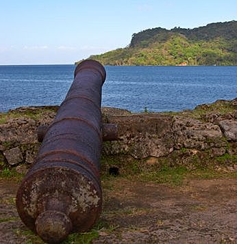 Británicos intentaron bloquear el puerto de la ciudad