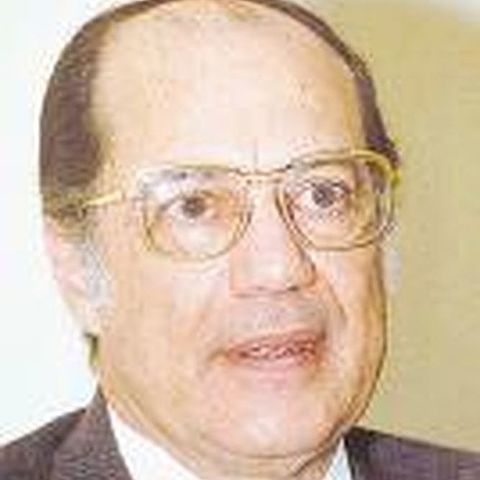 RENUNCIA A LA PRESIDENCIA