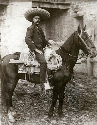 Rancheros y populares (charros)