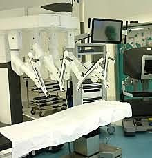 Apparition des robots aux blocs chirurgicaux