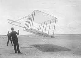 Avión mas pesado que el aire de  los Hermanos Wright
