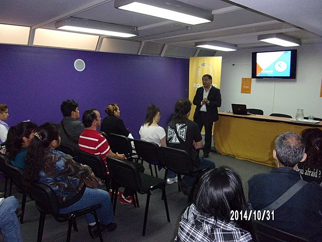 100 Conferencias en Escuelas Secundarias