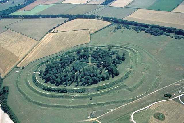 Around 500 and 520 The Celts utterly defeat the Saxons at the battle of 'Mount Badon'.