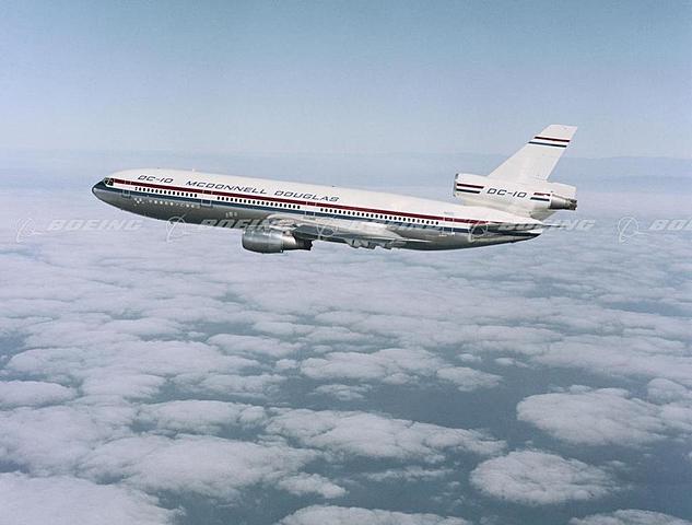 Aviones Trireactores