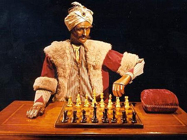 maquina que juega al ajedrez