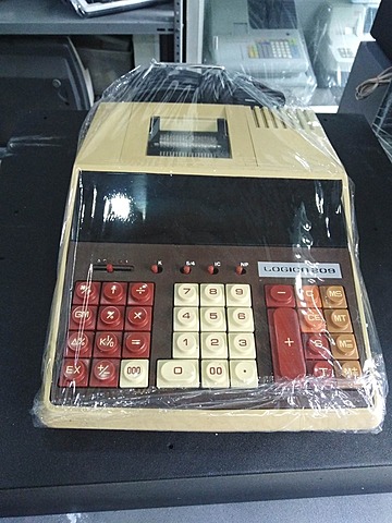 primera máquina lógica,