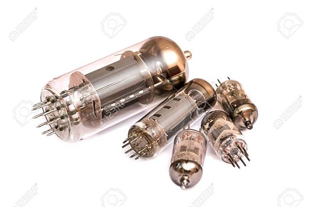 1r Generación : Valvulas de vacio