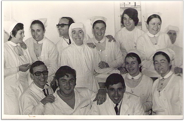 Asamblea Americana de hombres enfermería.