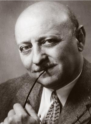 Gerard sienta las bases de lo que despues se conocería como RED