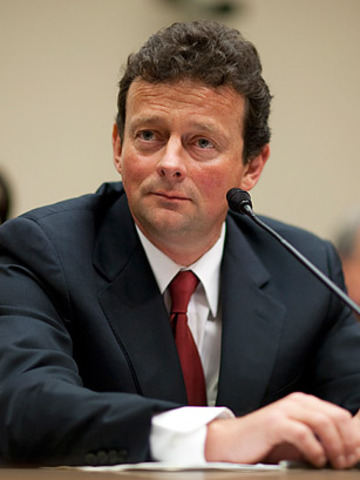 Hayward "Apologizes"