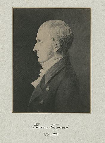 Wedgwood and Davy Discover Light Sensitive Chemicals