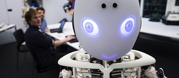 evolucion del ordenador: inteligencia artificial y nanotacnologia