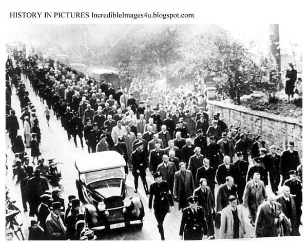 Jews resist going to concentration camps