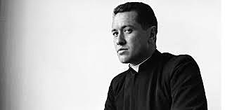 Sacerdote ingresa a ELN