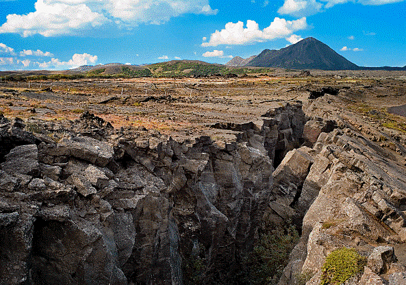 LA FORMACIÓN DE LAS PLACAS TECTONICAS
