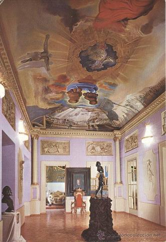 Abrió el Teatro Museo de Figueres, España.