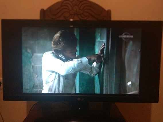 Televisor semi plasma