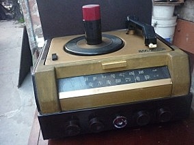 la radio tocadiscos