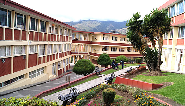 Constitución apostólica