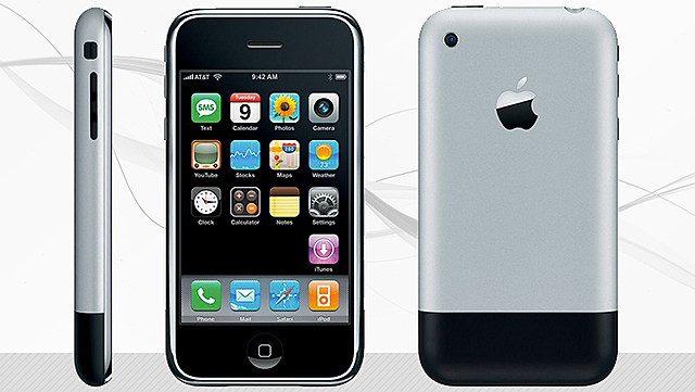 El mundo conoce el iPhone de Apple, un smartphone con pantalla táctil y tecnología 3G.