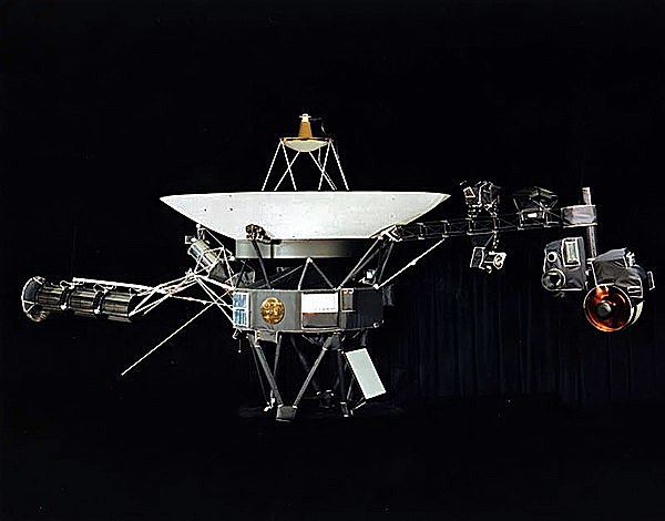 Voyager 1 / 2