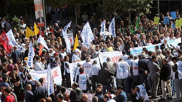 prohibidas las manifestaciones publicas.