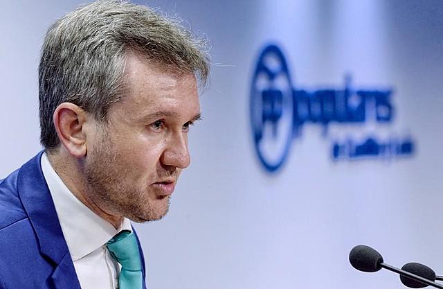 El alcalde anuncia que no se cancelan las obras, pero rectifica horas después