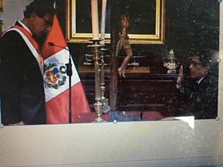 8:41 pm Juramenta nuevo primer ministro Vicente Zeballos con nuevo Gabinete