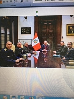 Fuerzas Armadas y Policia Nacional apoyan a Vizcarra como presidente