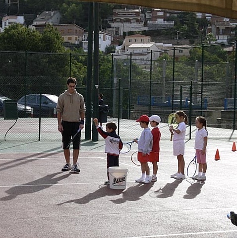 COMENÇO A FER TENIS