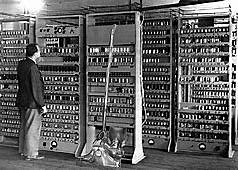 PRIMERA GENERACIÓN DE COMPUTADORAS