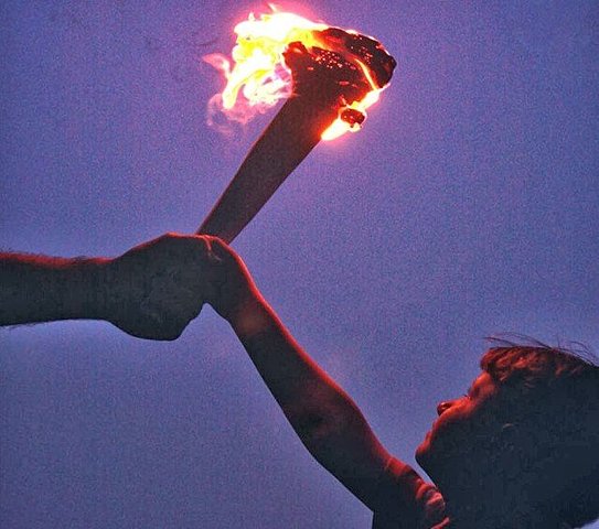 Was honored the The title "Dexion" as a hero after his death