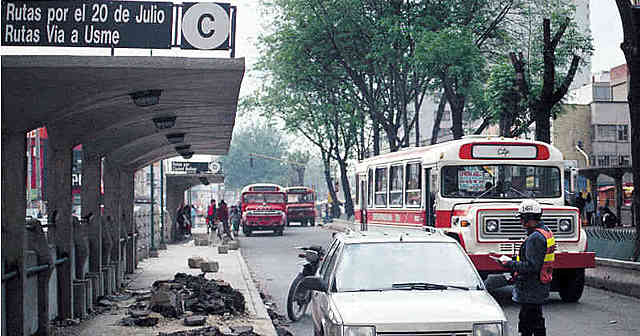 Economía crecimiento y deterioro