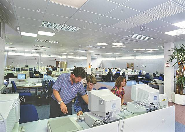 Años 90s: Laboratorios informaticos