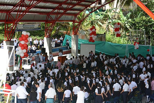 Empezamos a estudiar en el colegio 2012-2013