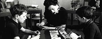 LA PEDAGOGIA CIENTÍFICA: MARÍA MONTESSORI