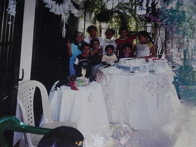 Yesica hizo la primera comunión en Florencia