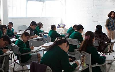 Yessica ingreso a la secundaria en Colegio Julio Flórez en Bogotá