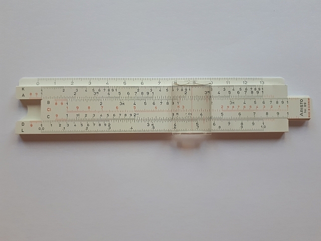 Invención de la Regla de Cálculo