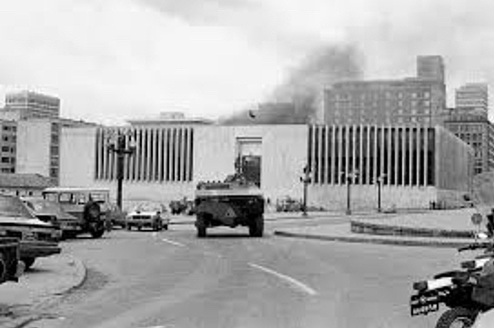 Toma del palacio de justicia, proceso de paz y fundación de la UP