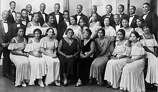 The National Negro Opera Company is established