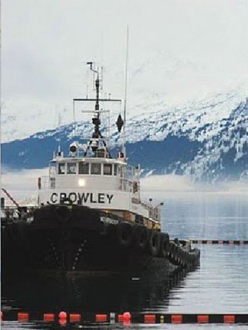 Tug Pathfinder aground on Bligh Reef