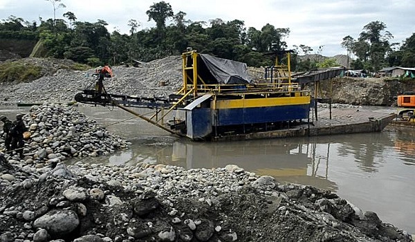 TRATADO: CANJE DE NOTAS QUE CONSTITUYEN UN COMPLEMENTO AL PROYECTO REDUCCIÓN DE LOS IMPACTOS AMBIENTALES CAUSADOS POR LA MINERÍA A PEQUEÑA ESCALA EN BUCARAMANGA.